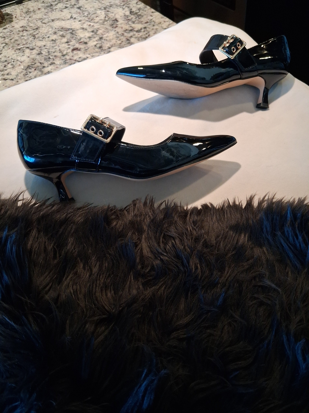 Coutgo Black Patent Mary Jane Kitten Heel Pumps - Picture 3 of 7